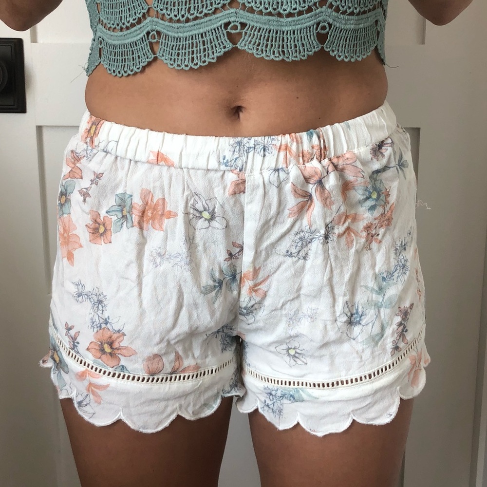 Shorts - Picture 1 of 2